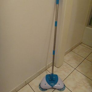 Hurricane Spin Broom by BulbHead